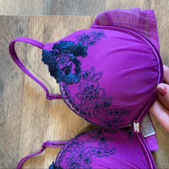 VS Vintage Embroidered Floral Lace Push Up Bra - Picture 3 of 9